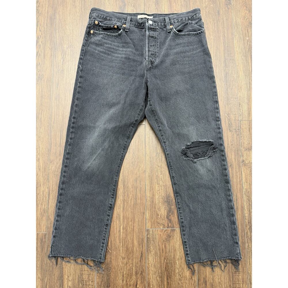 Levi's Women's Wedgie Straight Leg Jeans in Washed Black with Distressed Knee